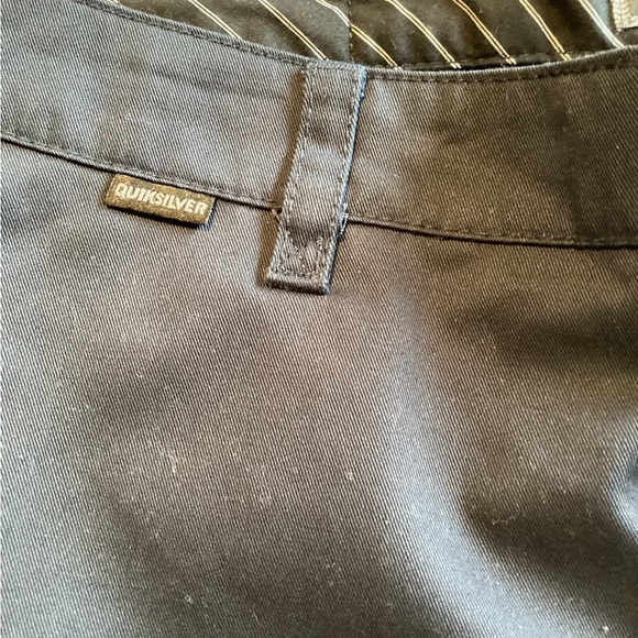 Quicksilver pant for boys . Navy. Great for back to school. - Picture 2 of 3